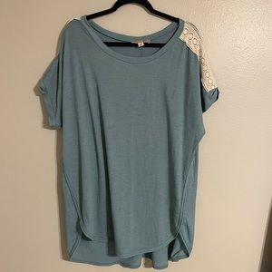 Turquoise & Cream Lace Top